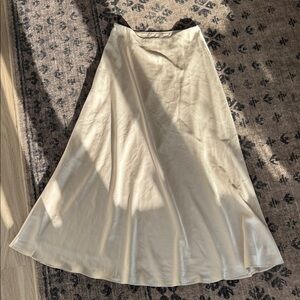 Chic Beige Maxi Skirt